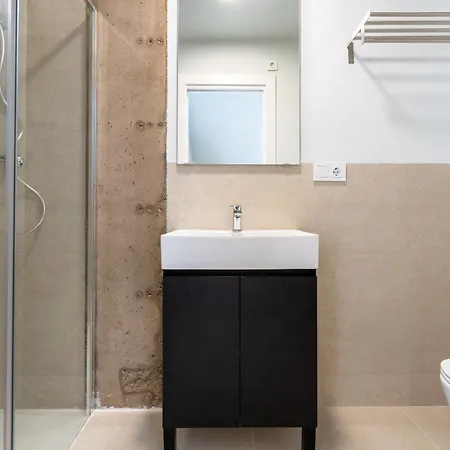 Moott Homes Arco De Braulio Duplex 6 Apartment *