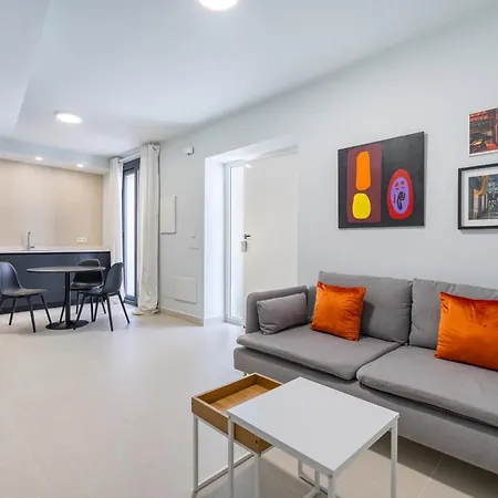 Moott Homes Arco De Braulio Duplex 6 Apartment